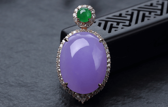 翡翠多少钱一克？关键几招让你看懂它！   第4张