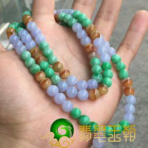 佩戴翡翠福禄寿项链有哪些寓意 珍稀的三色翡翠价格是多少   第5张