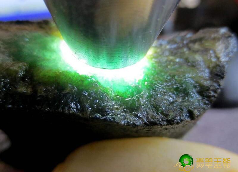 翡翠原石价格高吗？ 