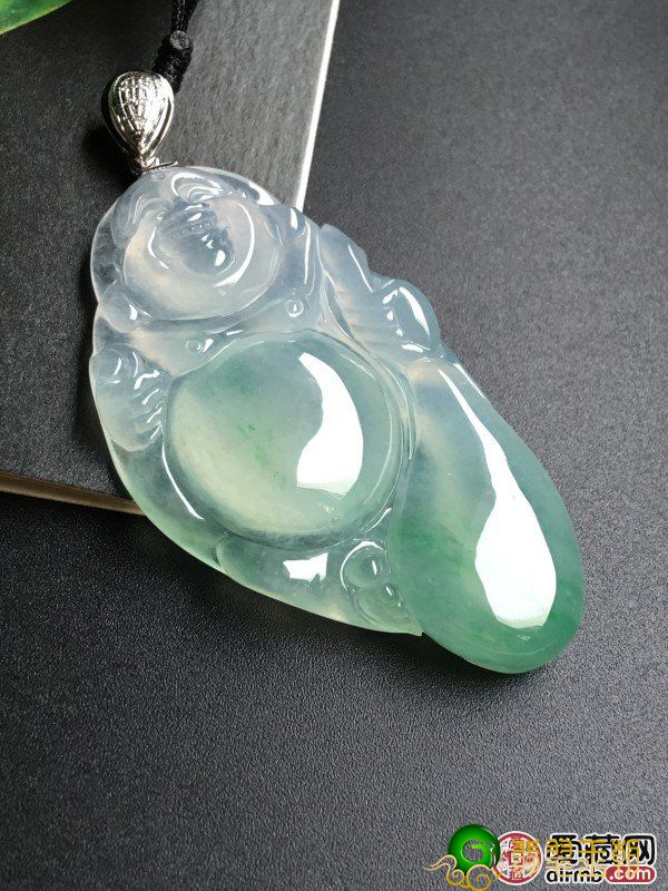 配戴翡翠玉佛的寓意是啥，合适带翡翠笑佛的人有什么   第2张