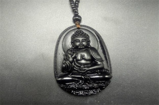 本命佛能贴着肉戴吗   第2张