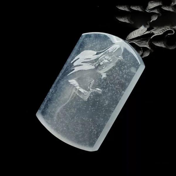 翡翠在哪里买？选购的方式有哪一些？   第3张