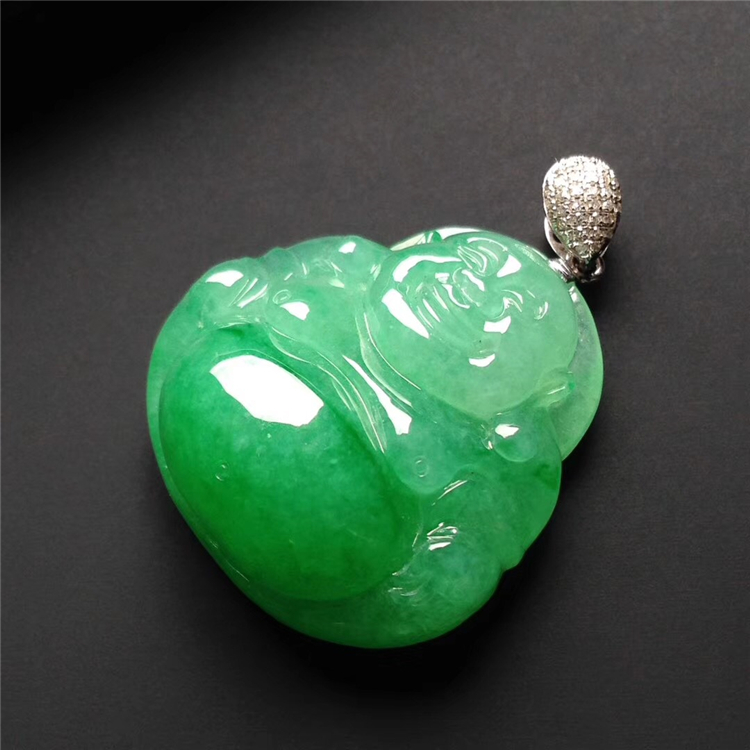 原来翡翠玉佛还有站坐之分，二者究竟有何区别？   第1张