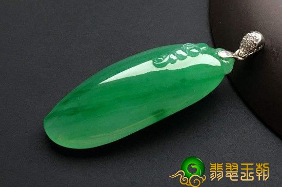 翡翠怎么去辨别真假？如何辨别翡翠真假   第2张