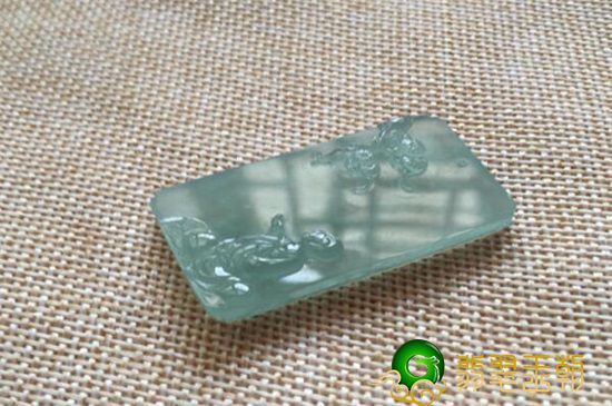 翡翠里面有像雪花是什么？为什么翡翠里有雪花   第3张