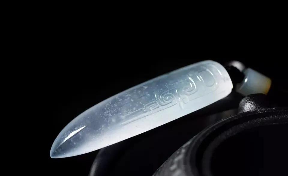 最好看的翡翠饰品国韵样式：仿古式翡翠饰品欣赏   第2张