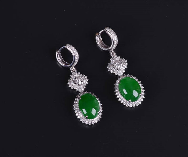 怎样鉴定是不是缅甸玉?我从六个方面来教你! 第1张