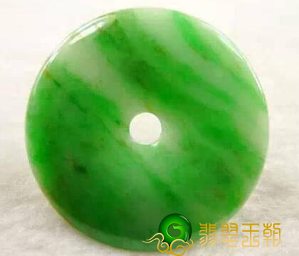 翠丝种翡翠怎样选择 怎样选择翡翠   第1张