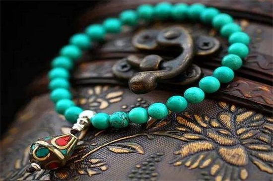 绿色玉石有哪些品种   第3张