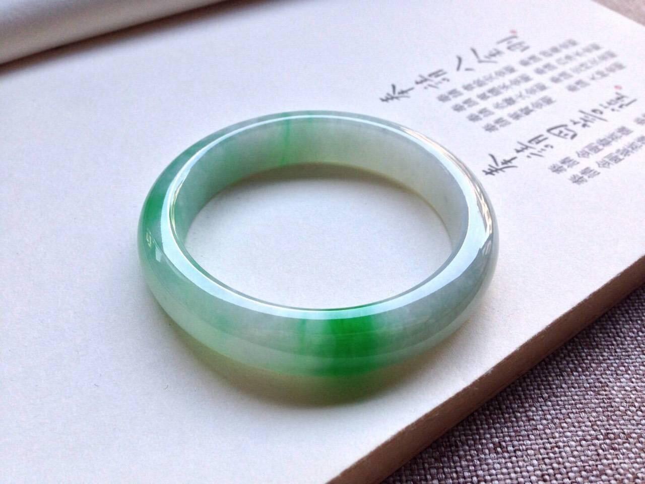 翡翠手雕喻意有什么？翡翠的十大手雕手艺全是什么？   第2张