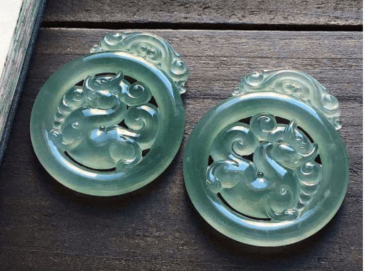 神秘又令人着迷的冰蓝翡翠，看完我才真正了解它！   第2张