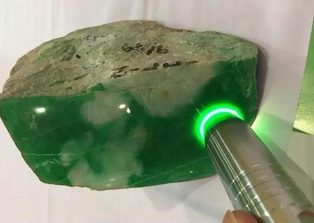 金蟾寓意，金蟾的功效作用   第1张