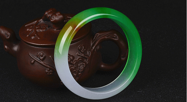 福禄寿玉镯价值都很高吗?一起来了解一下! 第1张