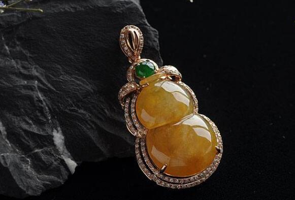 什么人适合翡翠葫芦？翡翠葫芦的寓意有哪些？   第3张