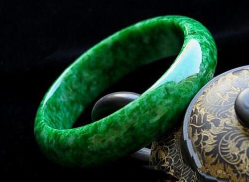 老坑冰种翡翠与冰种翡翠相比好在哪里 终于明白了   第2张