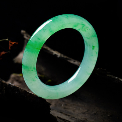 危害翡翠a货价钱的要素都有哪些？应当留意什么难题？   第1张