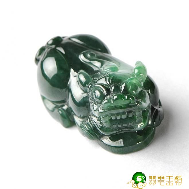 如何看翡翠貔貅吊坠的使用价值 翡翠貔貅吊坠的发展潜力 