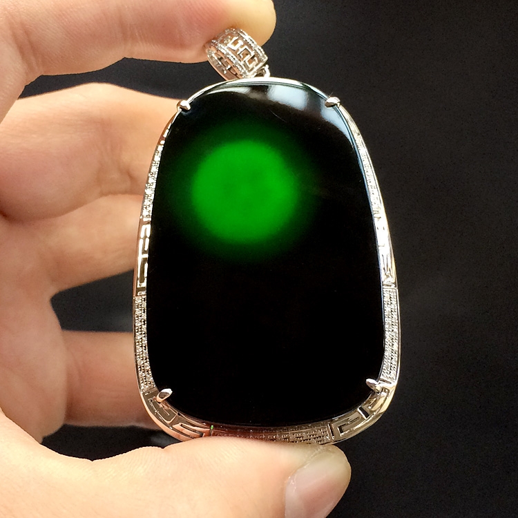 与墨翠相似度极高的几种玉石，你认得几个？   第2张