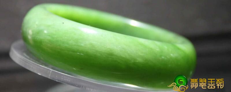 如何鉴别翡翠好坏，该怎样鉴别翡翠？   第1张