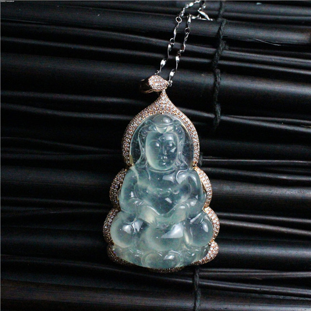 翡翠观音价格高吗？教你如何选购它！   第3张