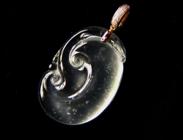 你有了解过油青种翡翠的价格吗 这篇文章定能给您一些启示 第2张