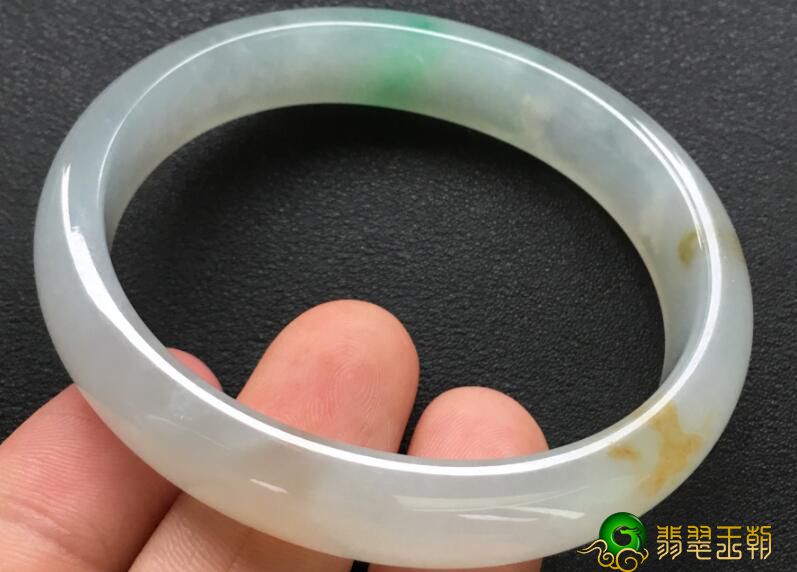 翡翠洒金手镯价格你掌握吗？洒金的翡翠确实好么？   第1张
