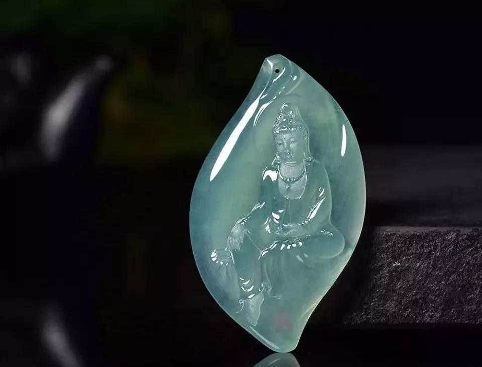 不了解这几个方面，你的玉石雕刻佛象都白戴了   第2张