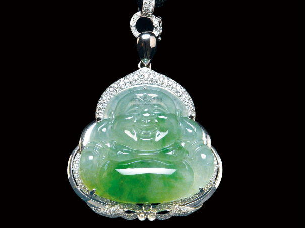 翡翠吊坠价格，来看看影响翡翠吊坠价格的因素有哪些？   第2张