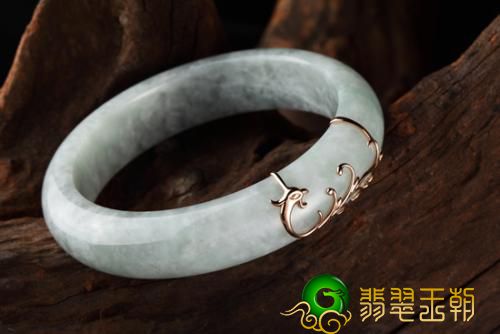 翡翠玉镯的种类，你知道多少？   第3张