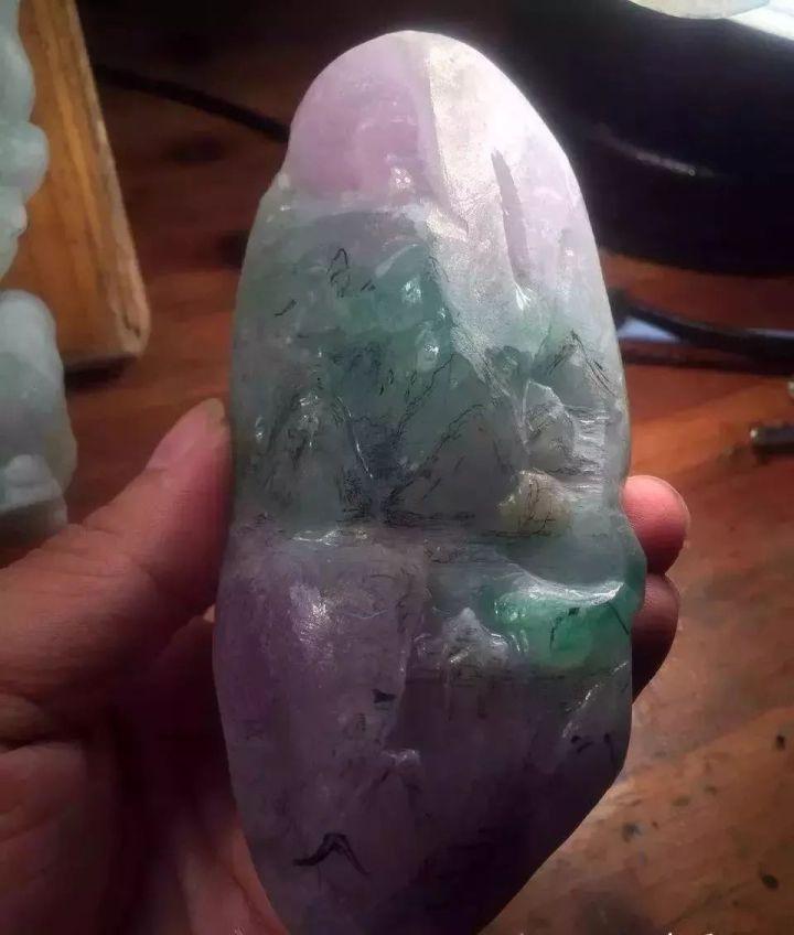 
                20年没见到的料子，让一群人头痛，却被千里江山征服了
   第3张