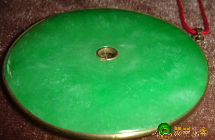 翡翠确实有传说中常说的那麼有灵气吗？不相信你看看   第3张