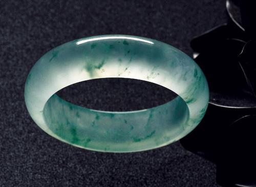 翡翠的材质有什么？他们分别都有什么特点？   第3张