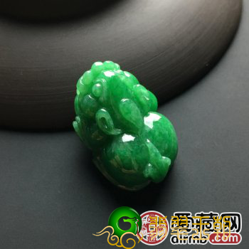 翡翠貔貅的佩戴方式和常见问题   第1张