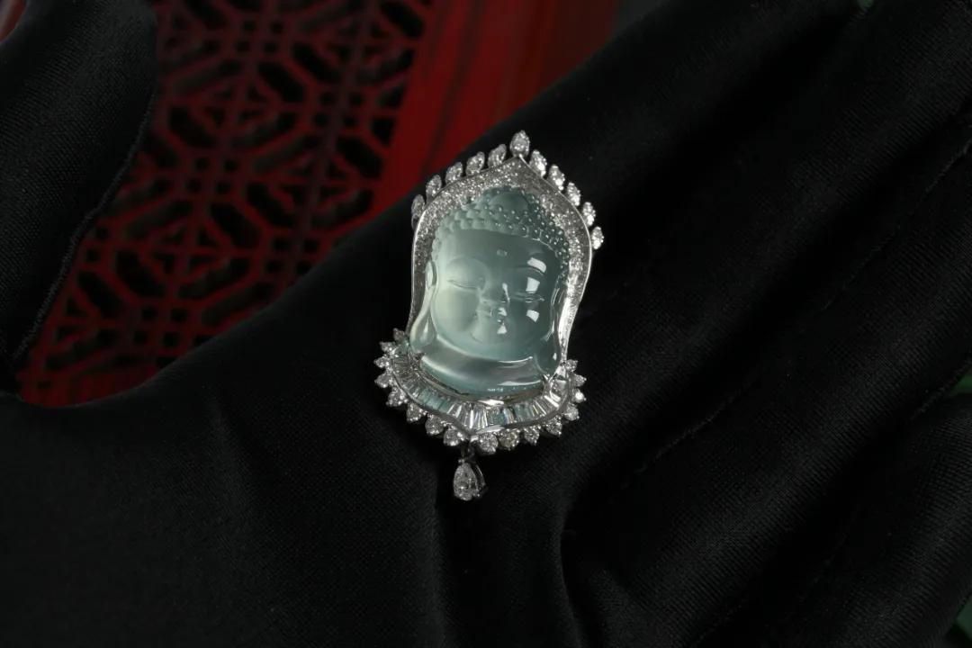 翡翠里的“三水”，分辨了才不容易选错 