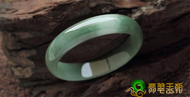 六个评定翡翠真伪小窍门，给你五分钟看懂它！   第2张