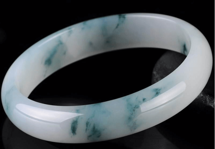 冰糯飘蓝花手镯价格贵不贵？看完文章你就知道了！   第2张