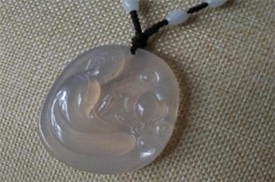 玉观音吊坠的寓意 第2张