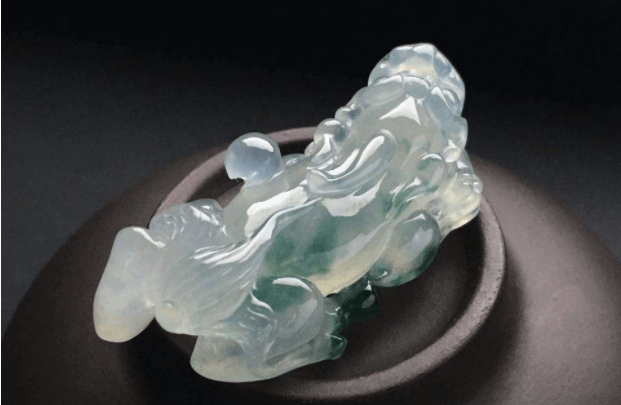 貔貅是什么？冰种翡翠飘花貔貅价格怎么样？   第1张