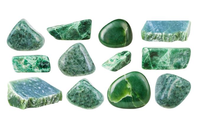 
翡翠的白色棉及翡翠的皮壳你懂吗？
   第2张