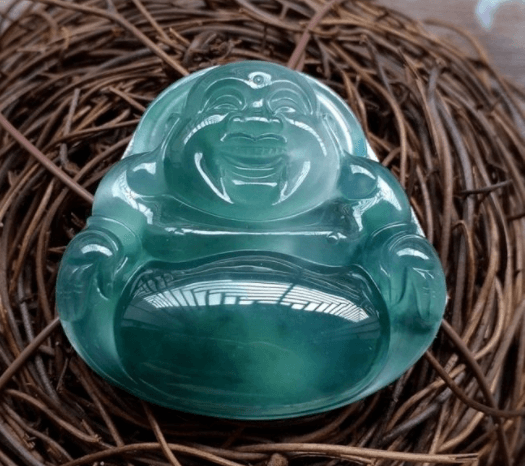 不知道翡翠玉佛的价格大概多少？我给大家认真讲一讲！   第2张