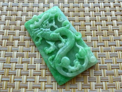 如何看待翡翠摆饰加工工艺优劣？翡翠加工工艺都有哪些？   第2张