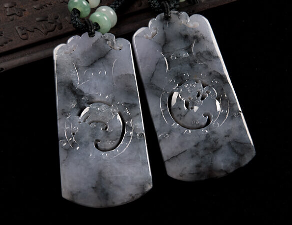 黑色翡翠值钱吗?看完你就有答案了! 第1张