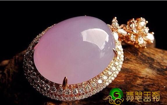 真伪紫罗兰花翡翠该怎么辨别？看了后就懂了 