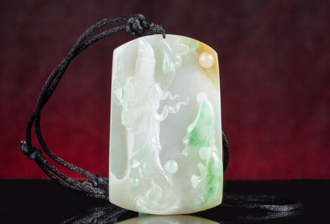 男士们选出的最受欢迎的翡翠饰品,最后两种竟然有很多人不知道! 第2张