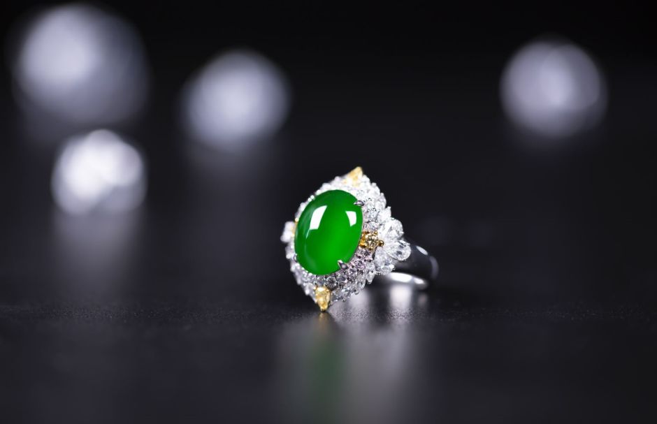 翡翠保养要点有哪些？翡翠一般多少钱可以买到   第2张