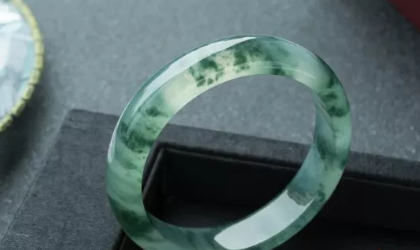 翡翠怎么鉴定？鉴定方式难不难？   第1张