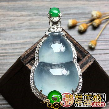 配戴翡翠葫芦的寓意是啥 