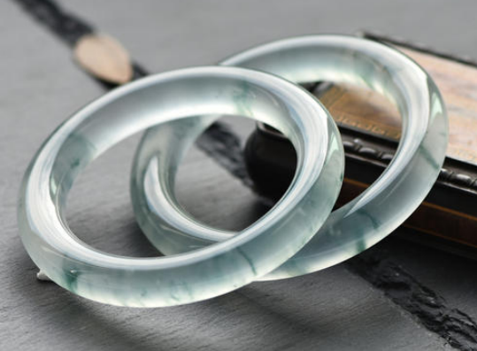 六百元的翡翠怎么升值成六万元？真相是……   第2张