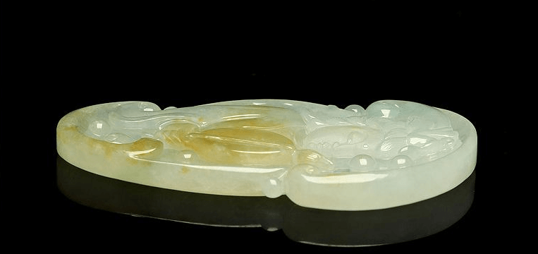 冰种飘黄翡翠价格是多少？看完你就知道！   第2张