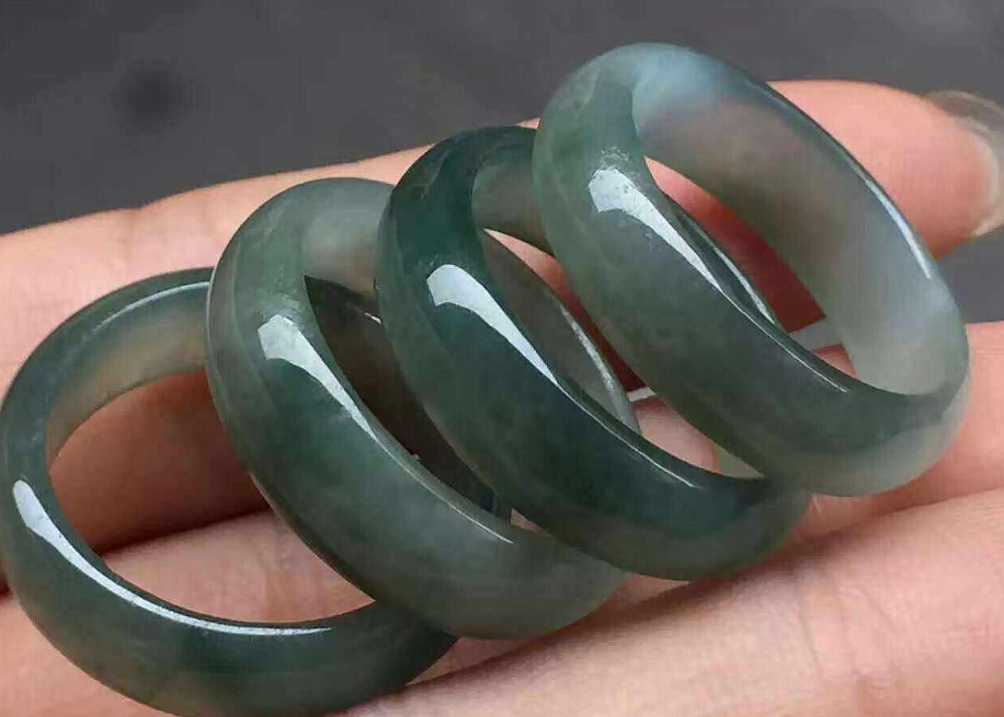 怎么样鉴定翡翠真假？有什么技巧和方法呢？   第2张